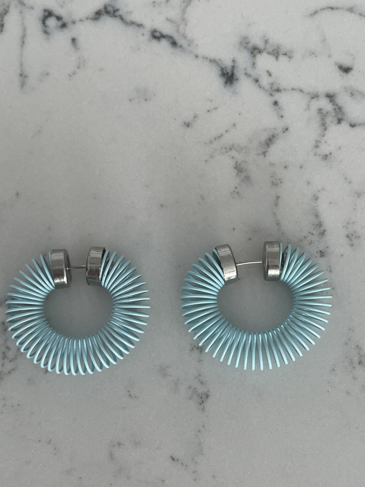 Stretchy wired hoops - photo 4