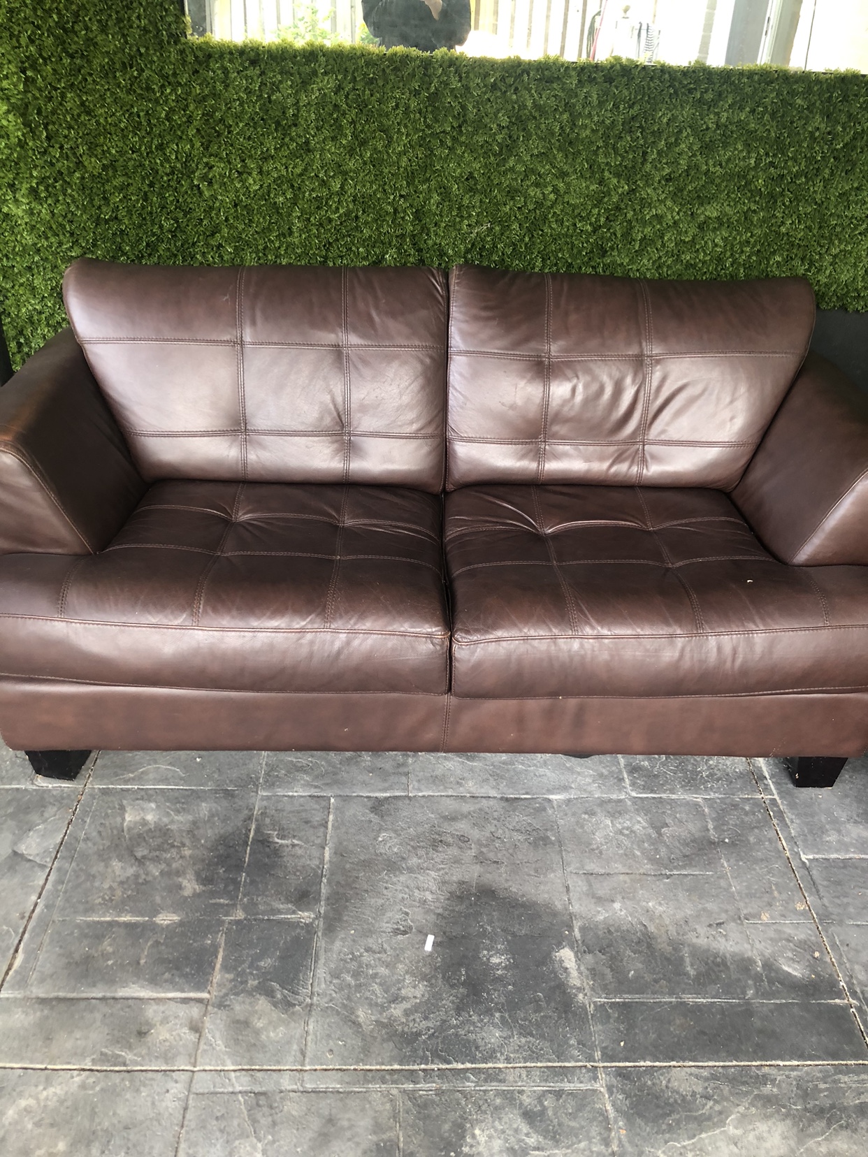 Love seat thumbnail