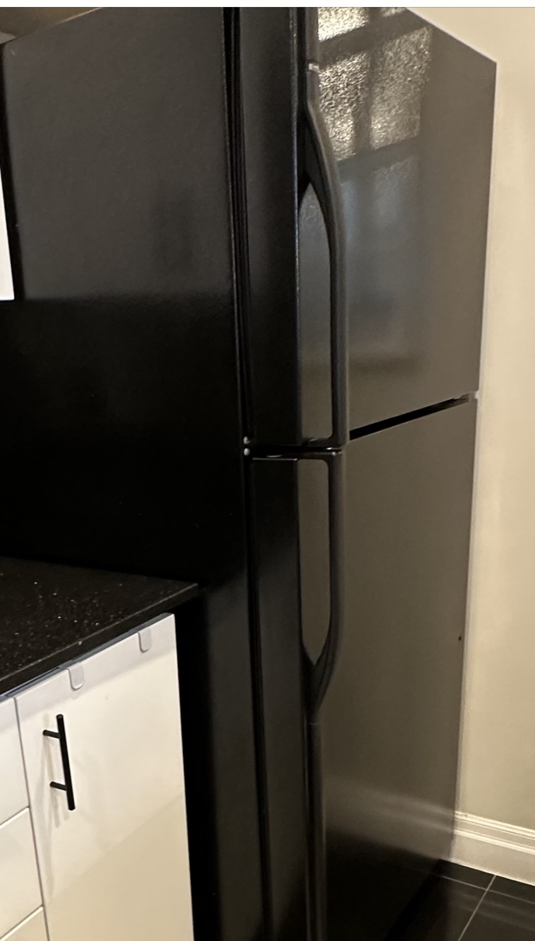 $500-all 3 -stove-fridge-microwave thumbnail