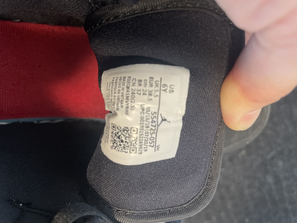 Nike Jordan 1 shoes - photo 3