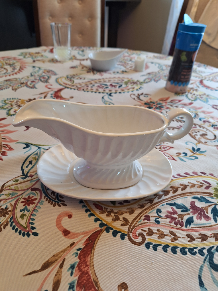 Gravy boat porcelaine 2 pcs made in japan thumbnail
