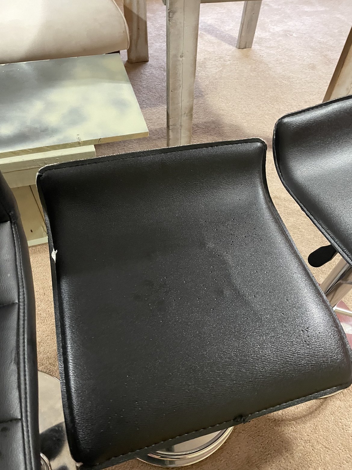 2 stools