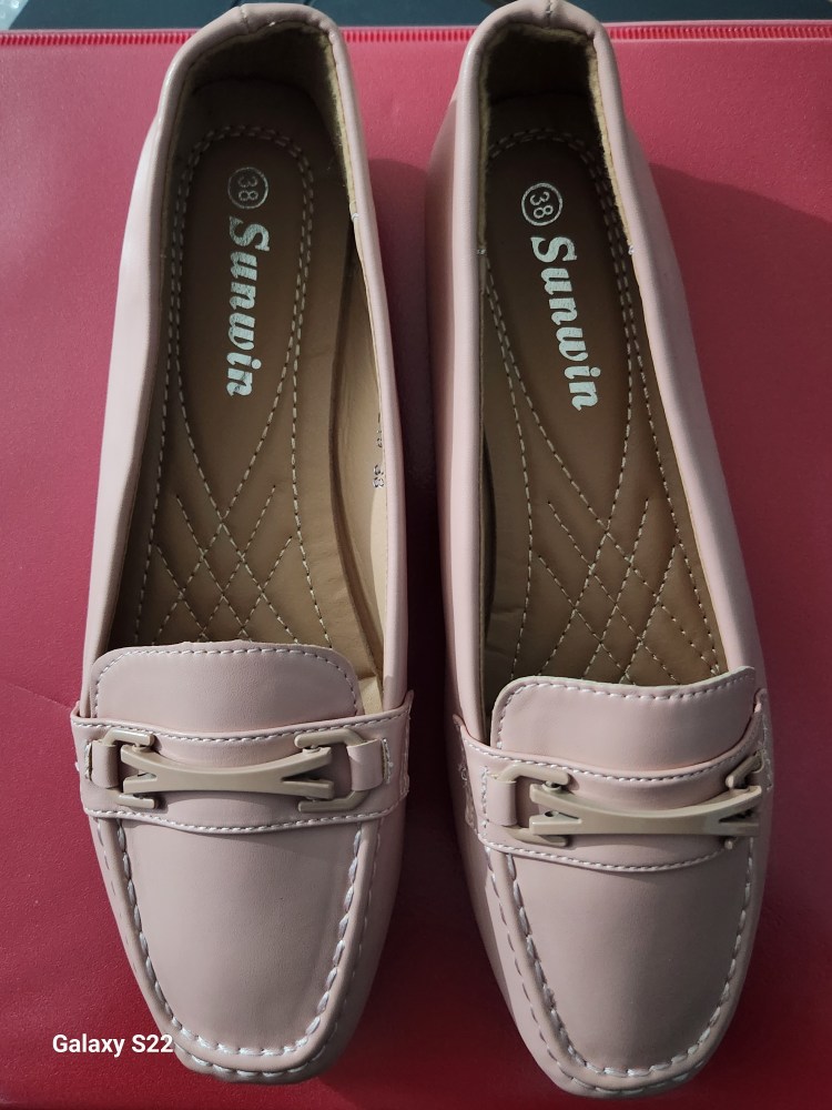 ladies flat shoes size 39 image indicator(3)