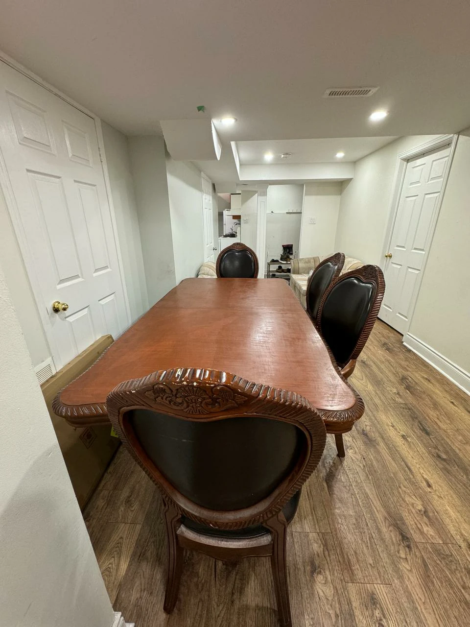 Maplewood dining table with 6 chairs - photo 2