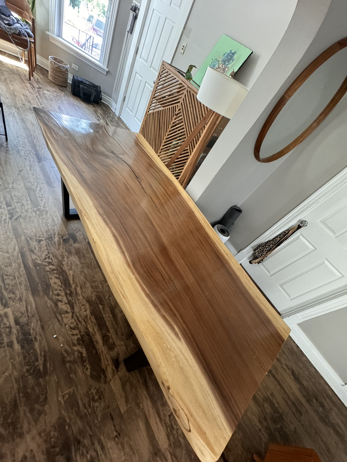 Real Wood Luxury Dining Table image indicator(7)