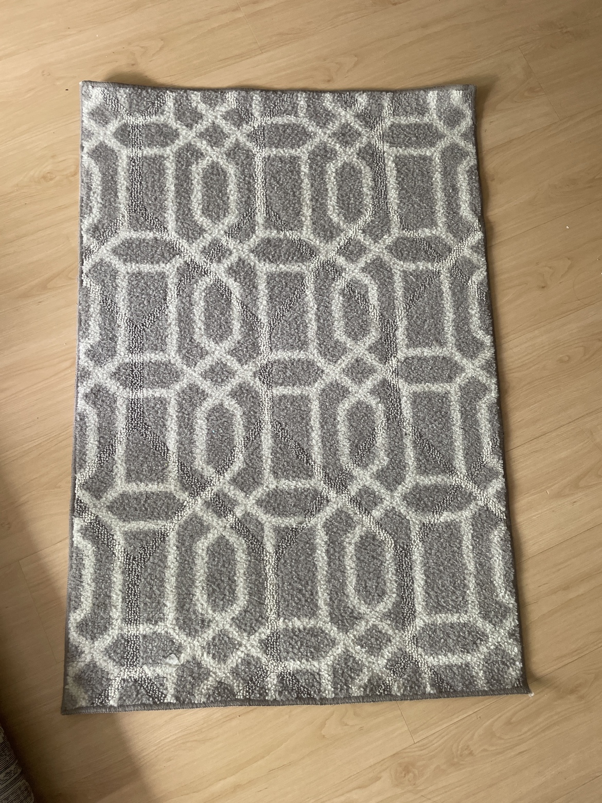 Medium rug