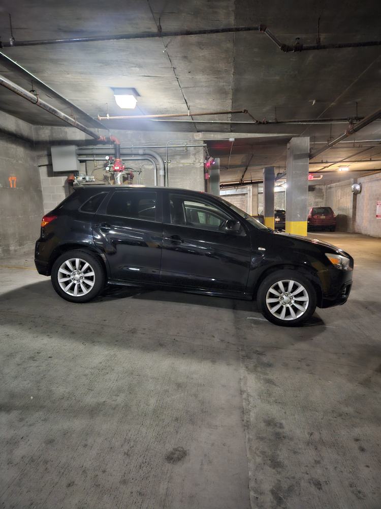 2011 Mitsubishi Outlander Sport SE Sport - photo 2