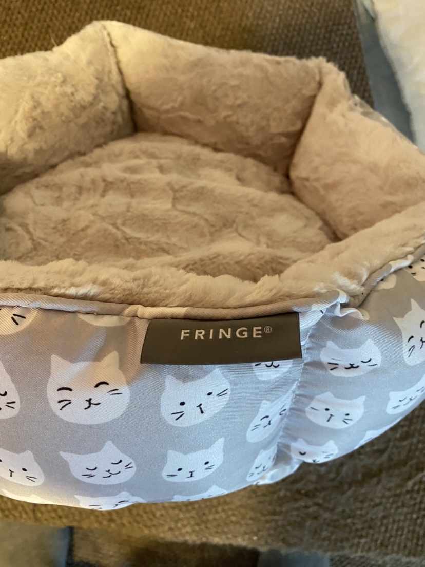 Cat bed
