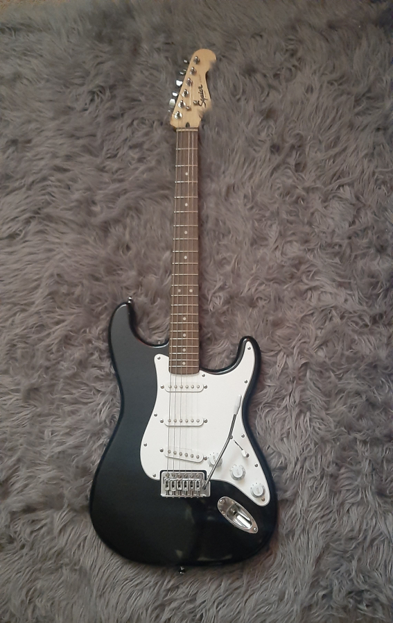 Fender Squier Strat Junior Guitar