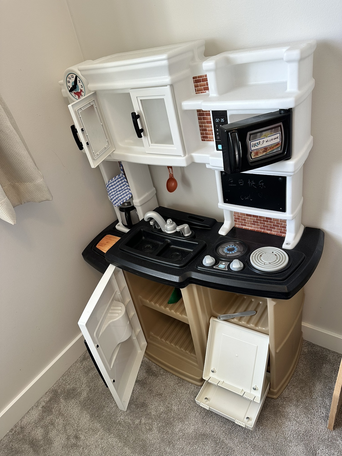 Children's kitchen
