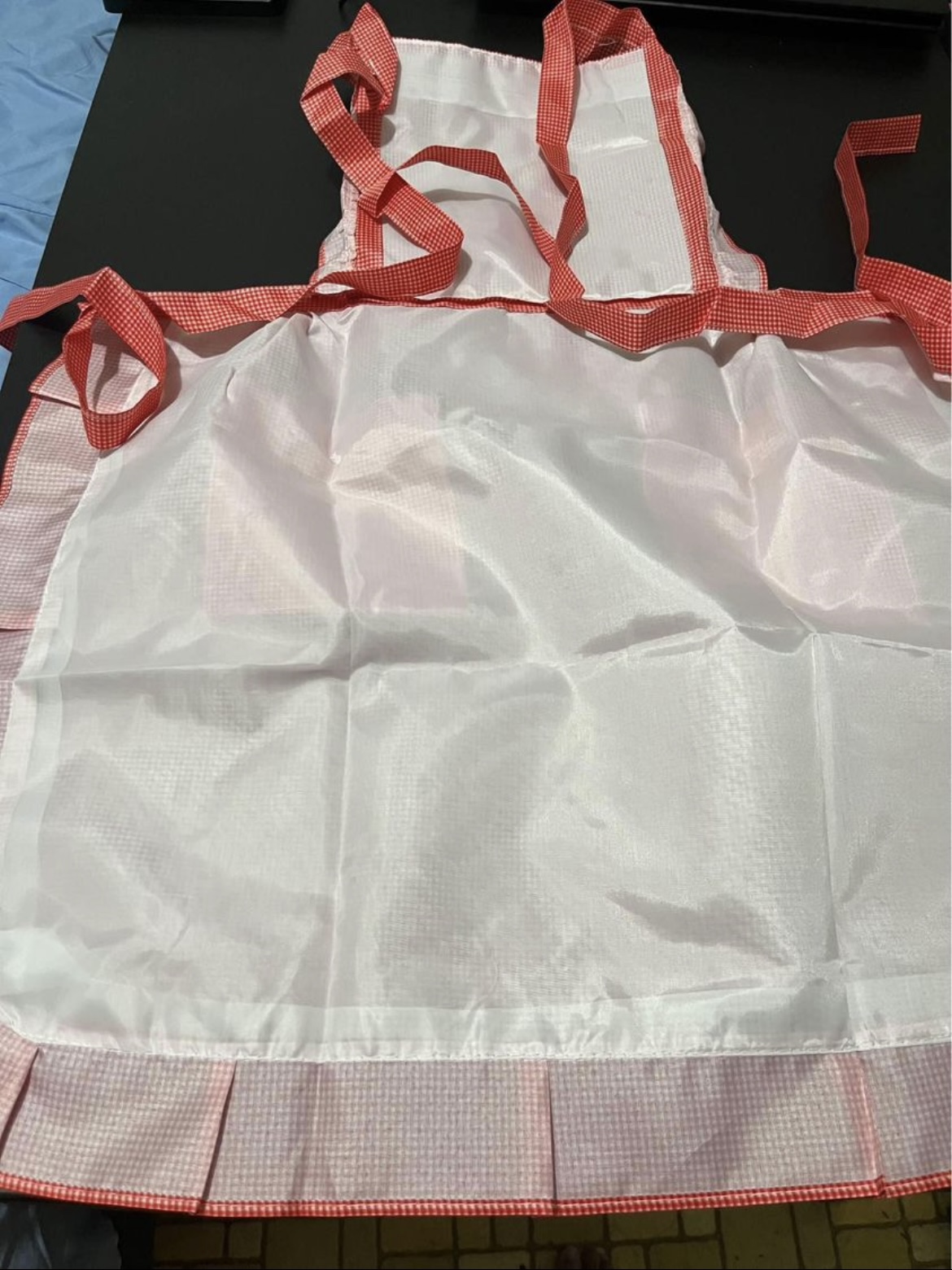 Brand New Apron - photo 2