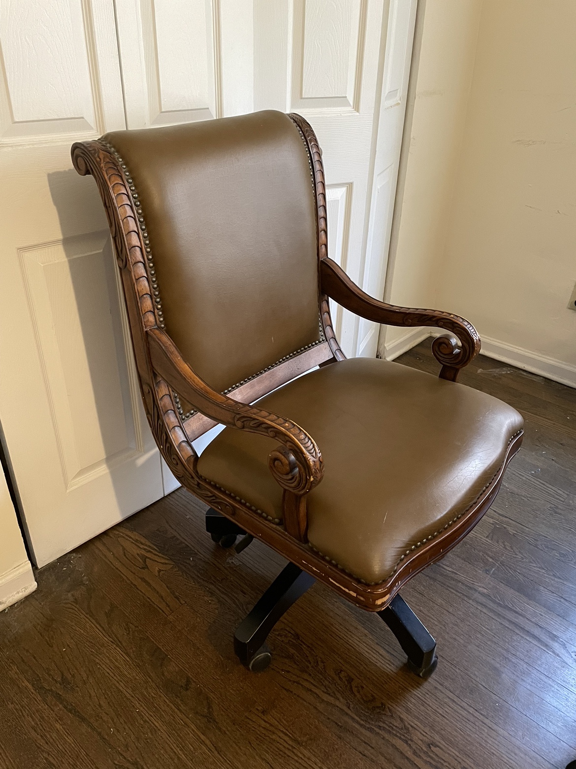 Fun brown leather and wood chair #freecycle