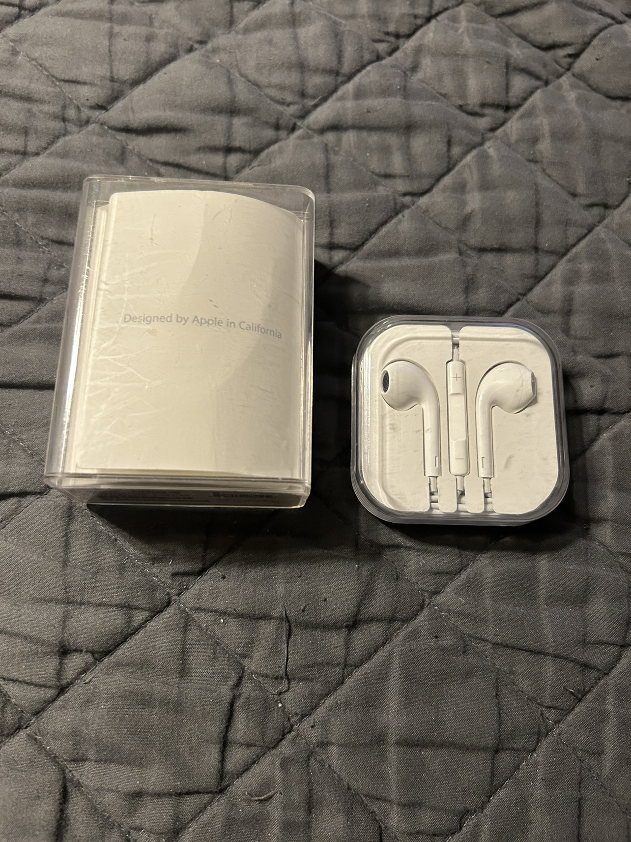 Apple iPod 1GB Shuffle 2nd Generation W/ Clip Model A1204 image indicator(6)