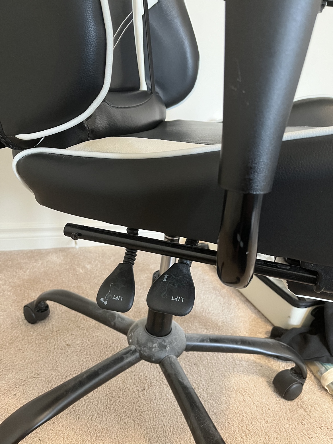 Office/Gaming Chair - photo 4