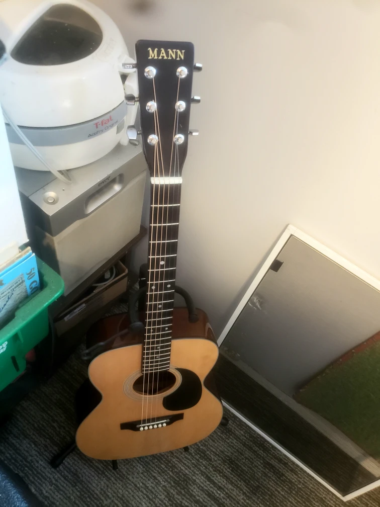 F220 Mann Acoustic Guitar W/ Hardcase Folk SZ - photo 5