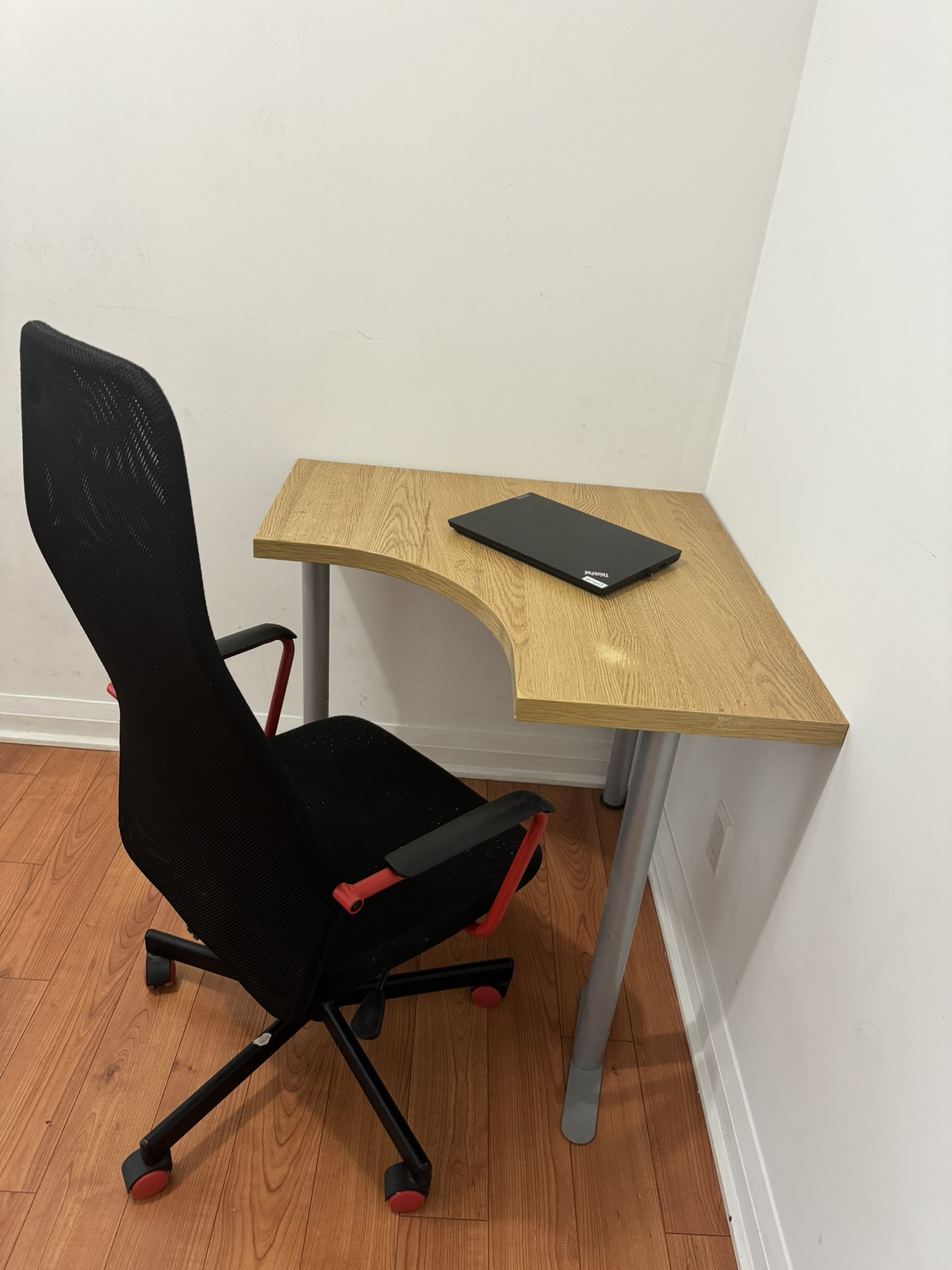 Corner Wooden top Table
