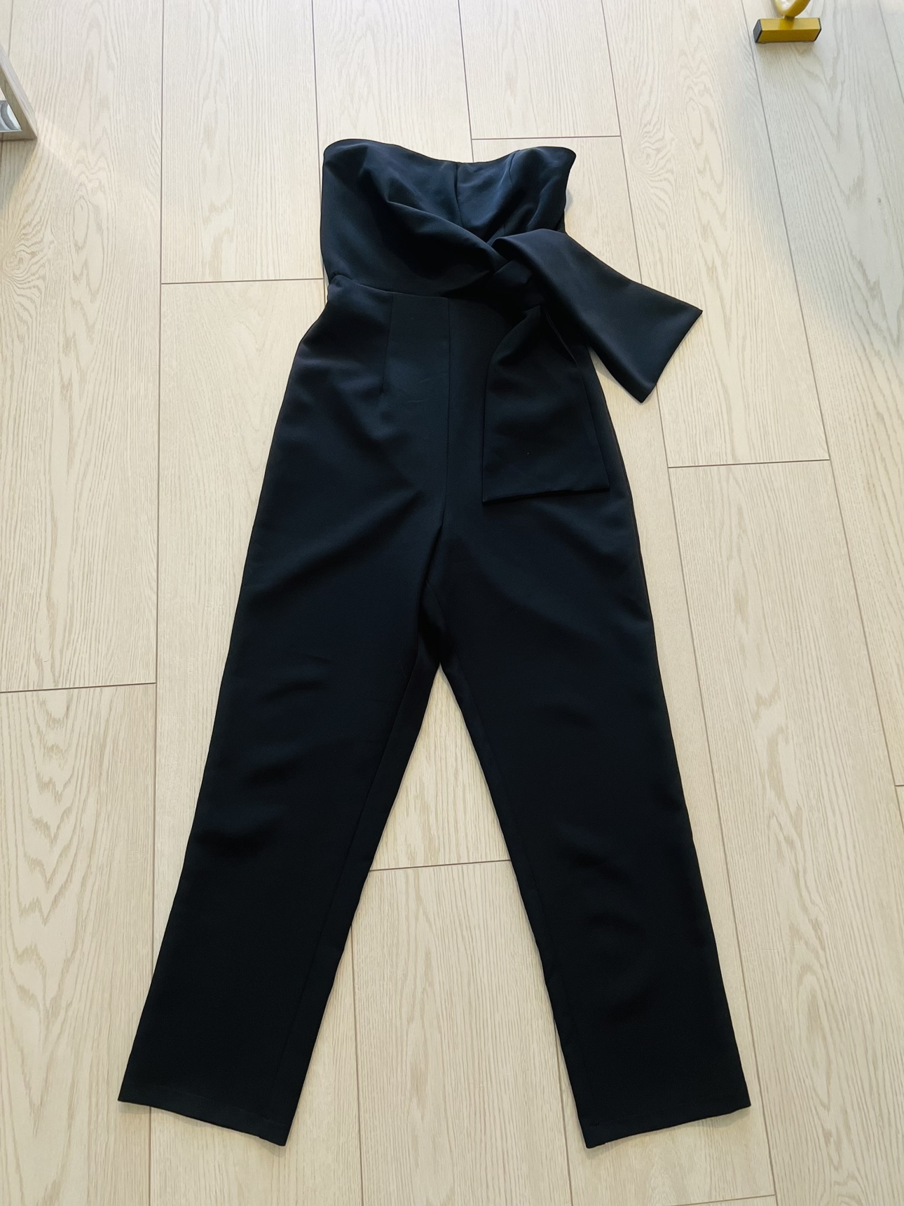 Jumpsuits image indicator(2)