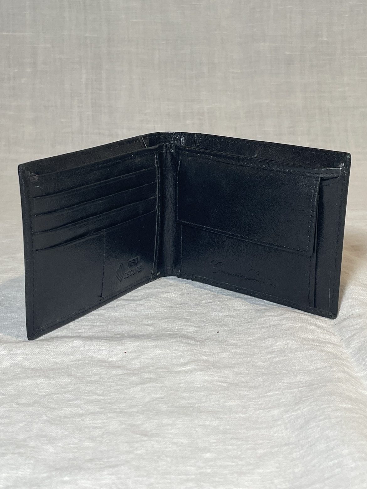 JCB Leather RFID Protected Wallet - photo 3