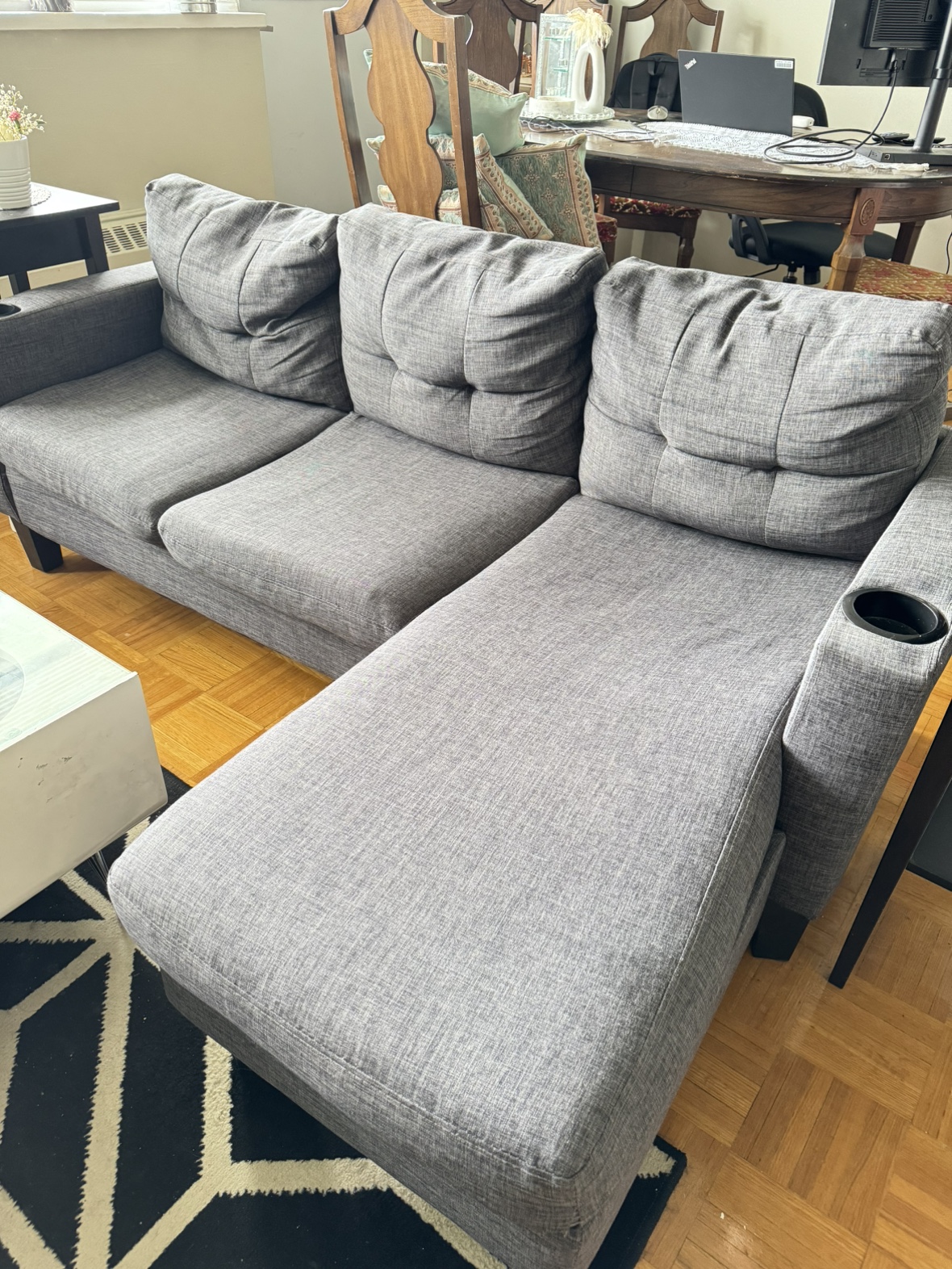 Sectional sofa/gray sofa