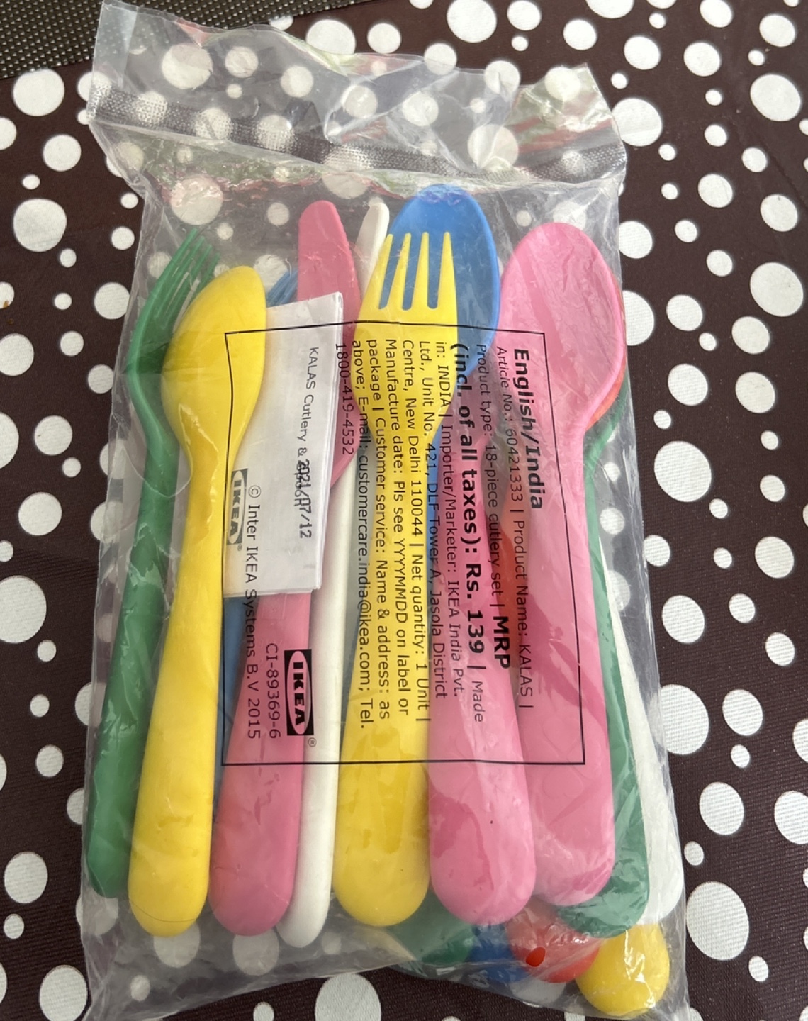 Ikea - 18 Piece Cutlery and 6 Mugs