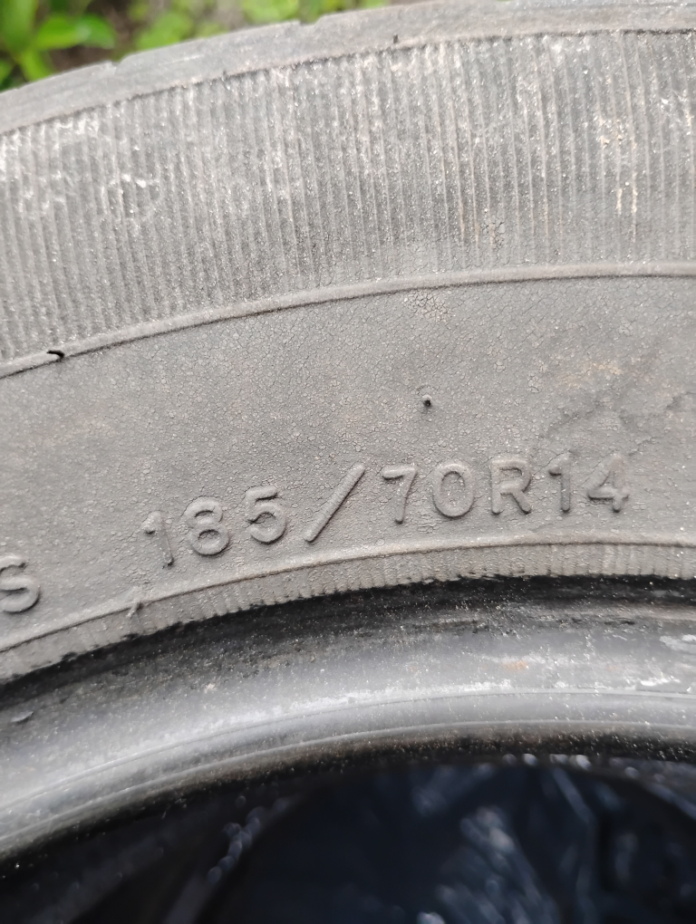 4 Goodyear used tire - photo 2