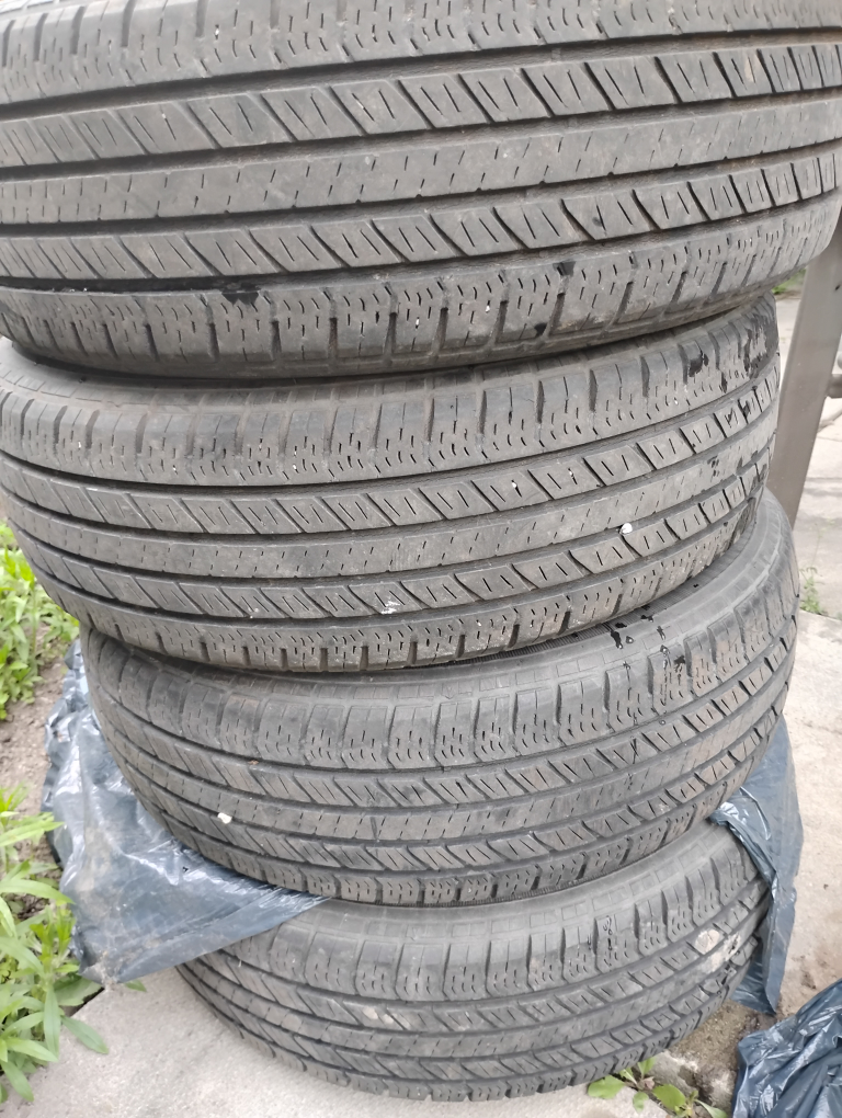 4 Goodyear used tire - photo 3