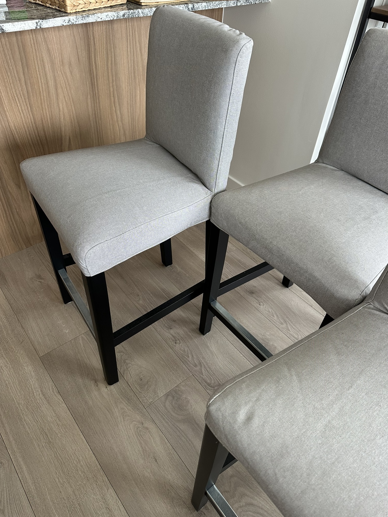Bar stool x 3 - photo 2