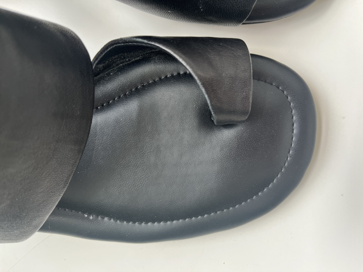 SARTO leather heels image indicator(3)