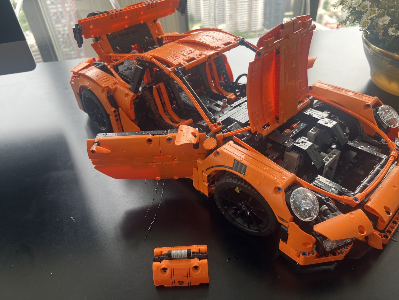 LEGO Technic 42056 Porsche 911 GT3 RS Built with Box - photo 2