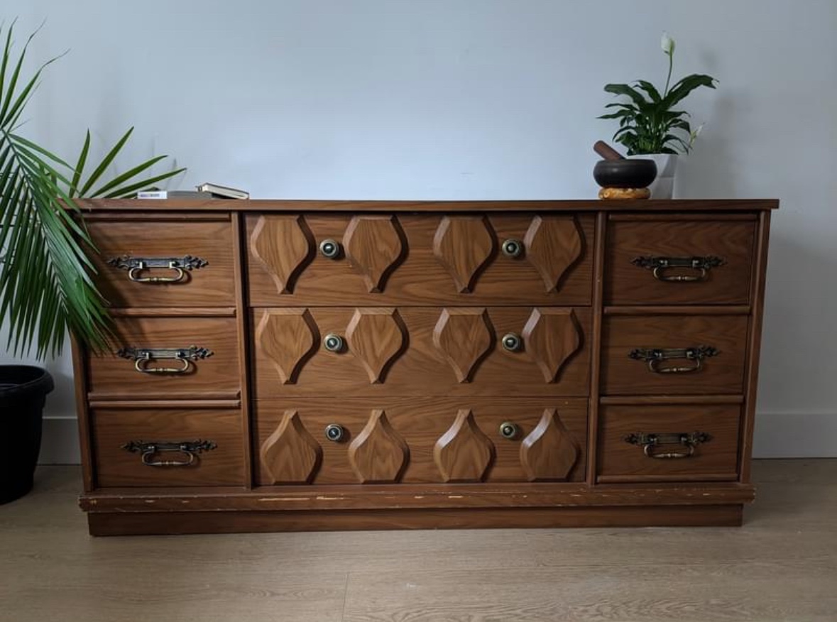 Mid century TV unit with lots of storage - photo 3
