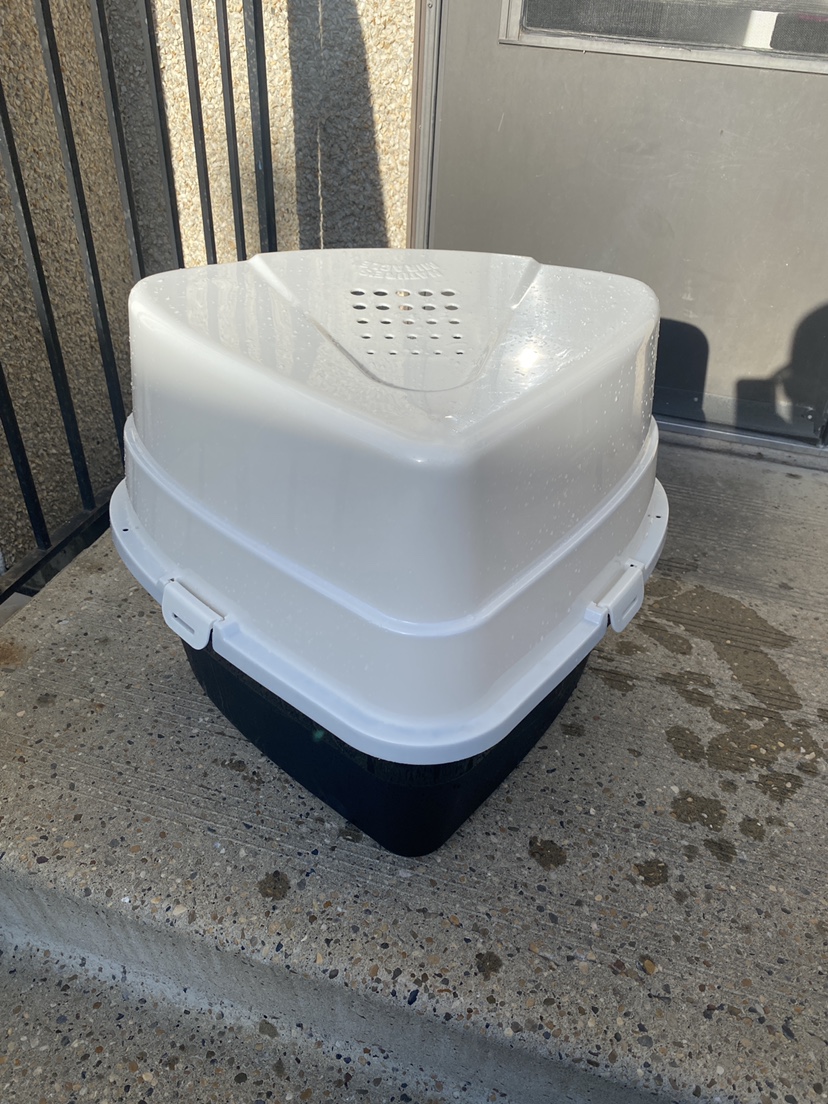 Cleaned and Disinfected Corner Litterbox - photo 2