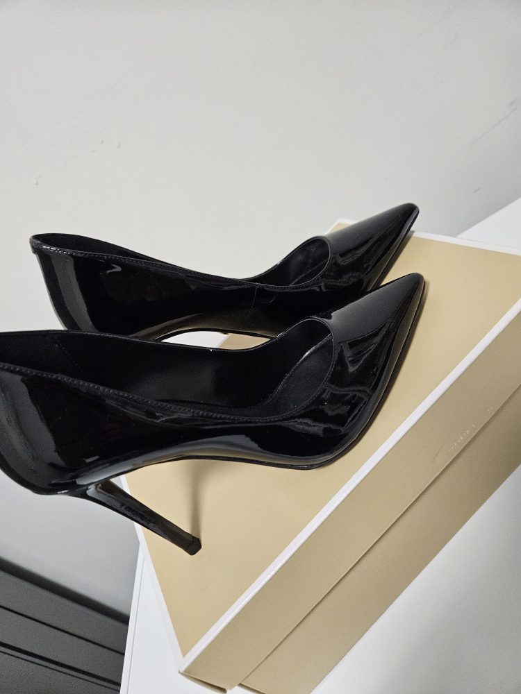 Michael Kors image indicator(4)