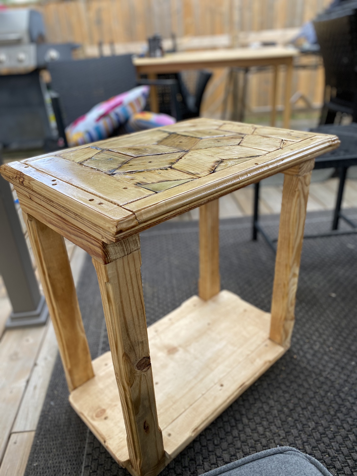 Accent table - photo 4