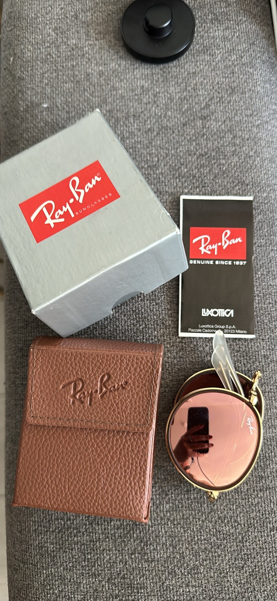 Brand new unique vintage Ray-ban rose gold foldable sunglasses