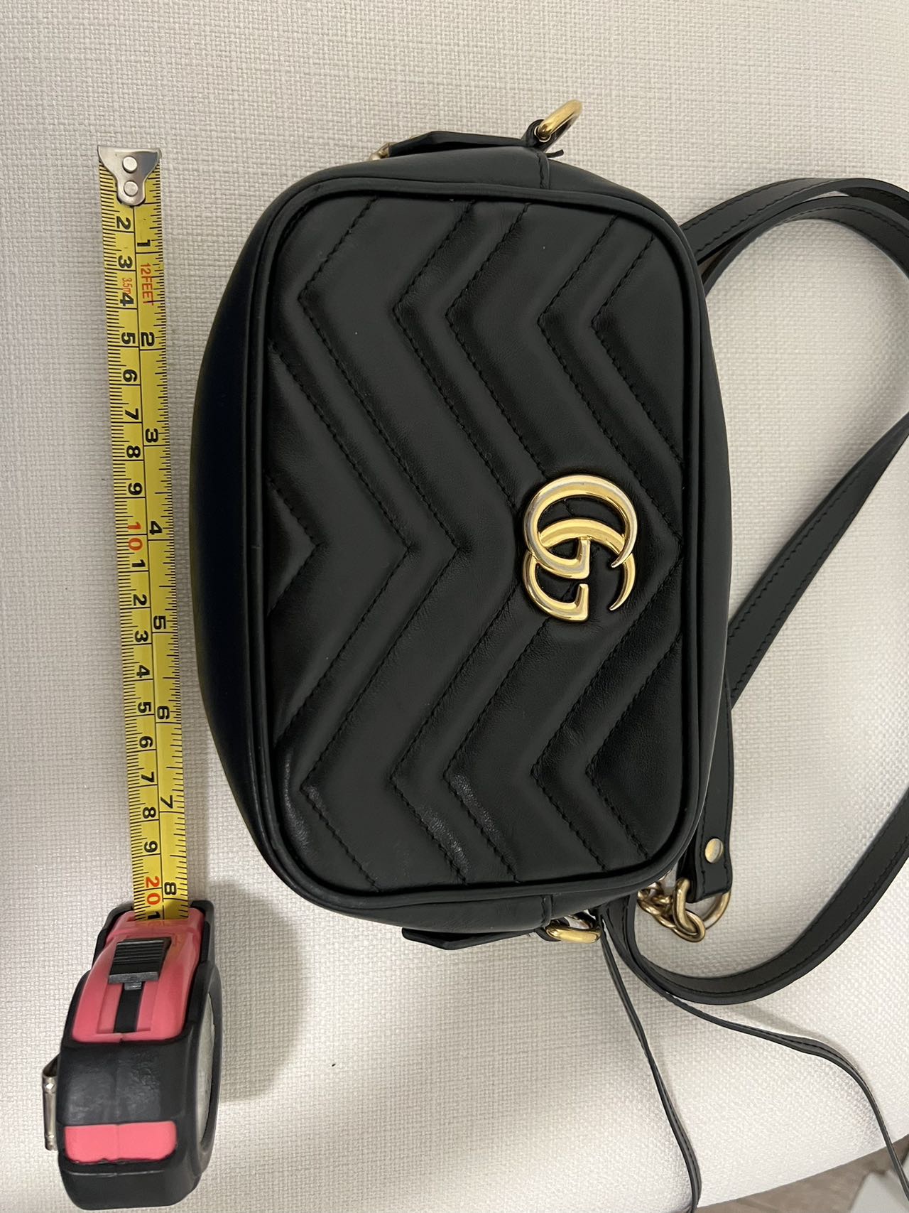 100% Authentic GUCCI GG MARMONT SMALL SHOULDER BAG image indicator(4)