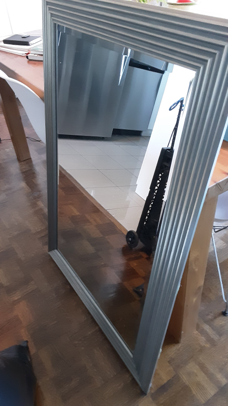 Mirror, move out sale