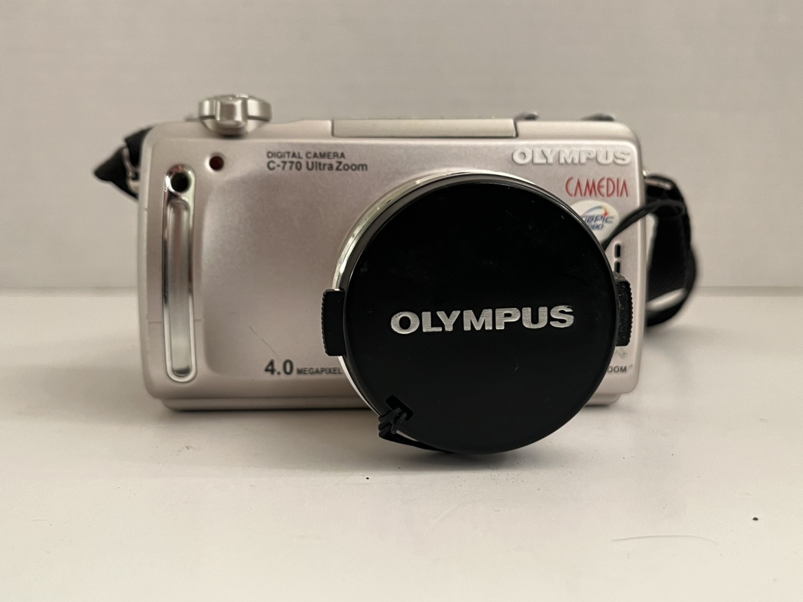 📷 Olympus Camedia C-770 Ultra Zoom  w/XD Card, Charger USB Cable - photo 2