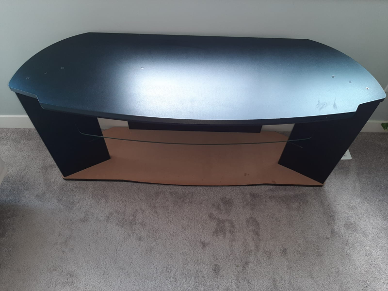 55" TV stand with glass shelf - photo 4