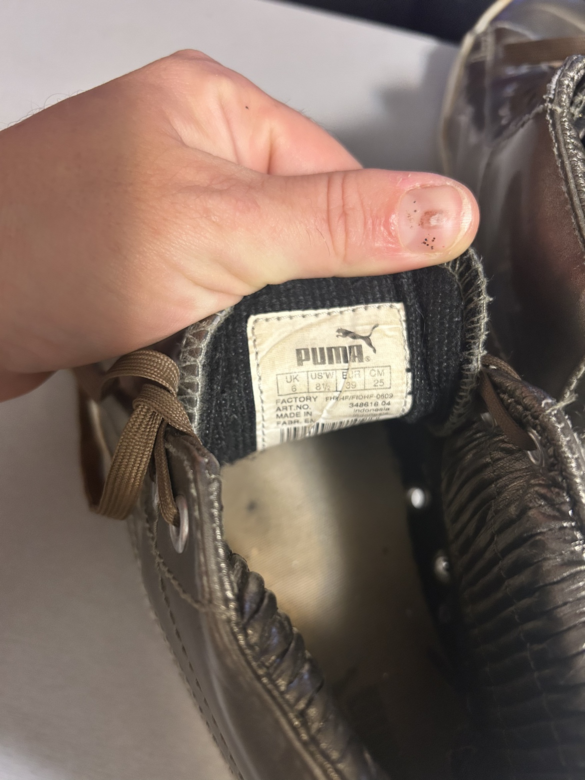2010 Puma’s Size 8.5 Shoes - photo 4