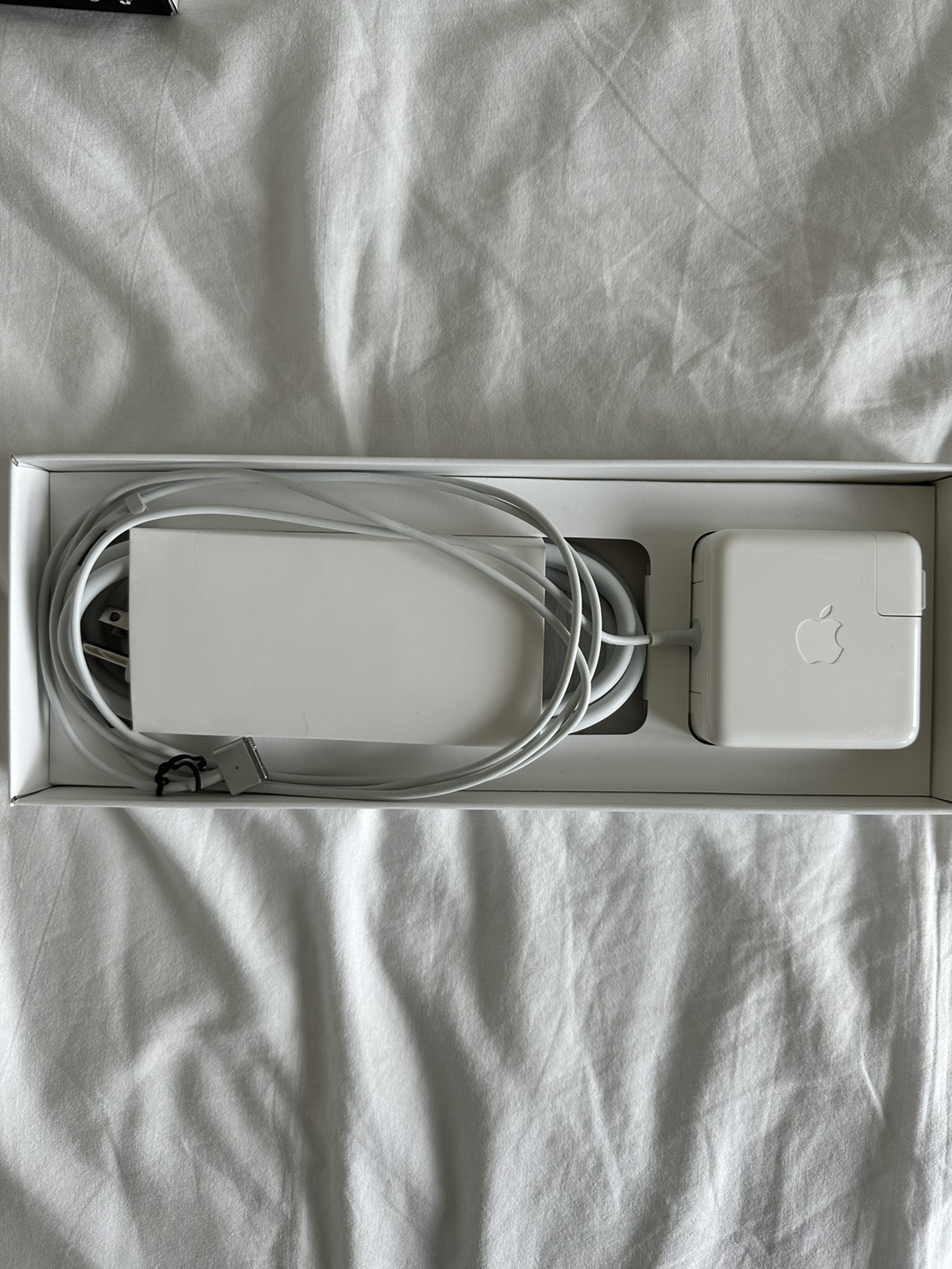 Macbook MagSafe 2 60W Charger - photo 2