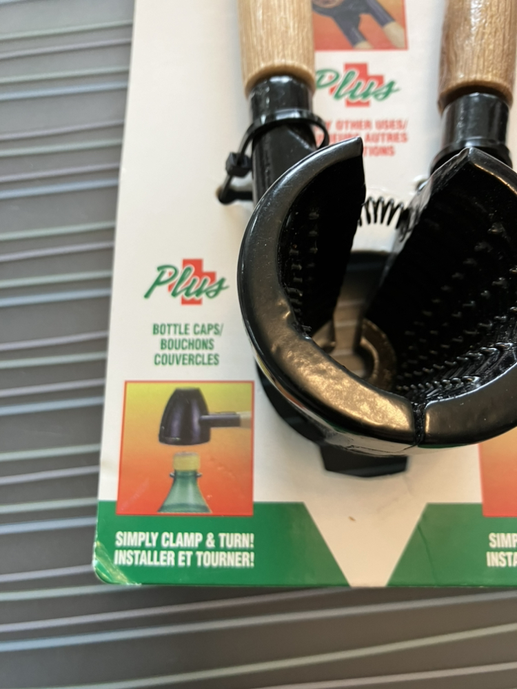 Nut cracker plus (new) image indicator(3)