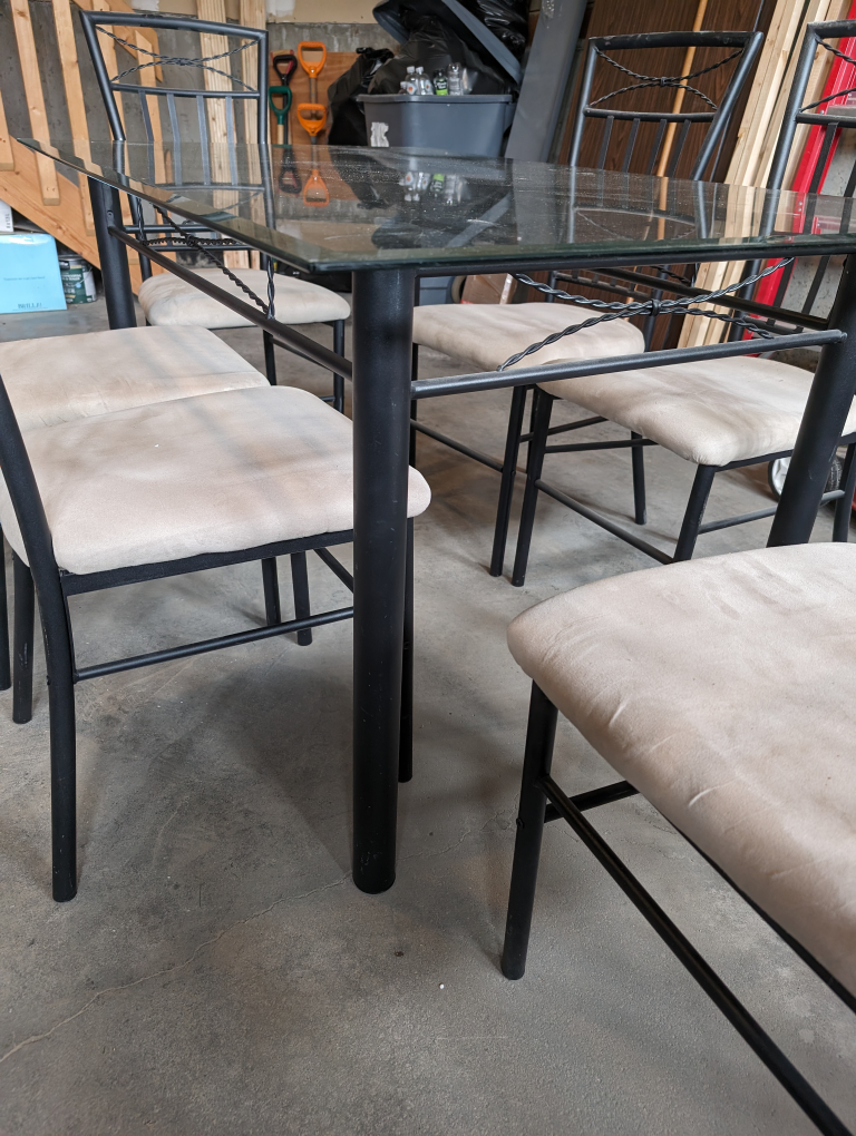 Glass top table and 6 chairs - photo 3