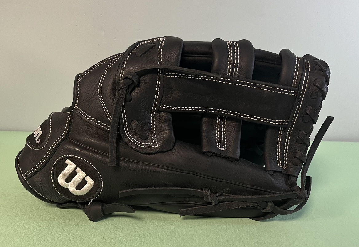 🧡 Wilson Black A600 Left Handed Softball Glove 13” thumbnail