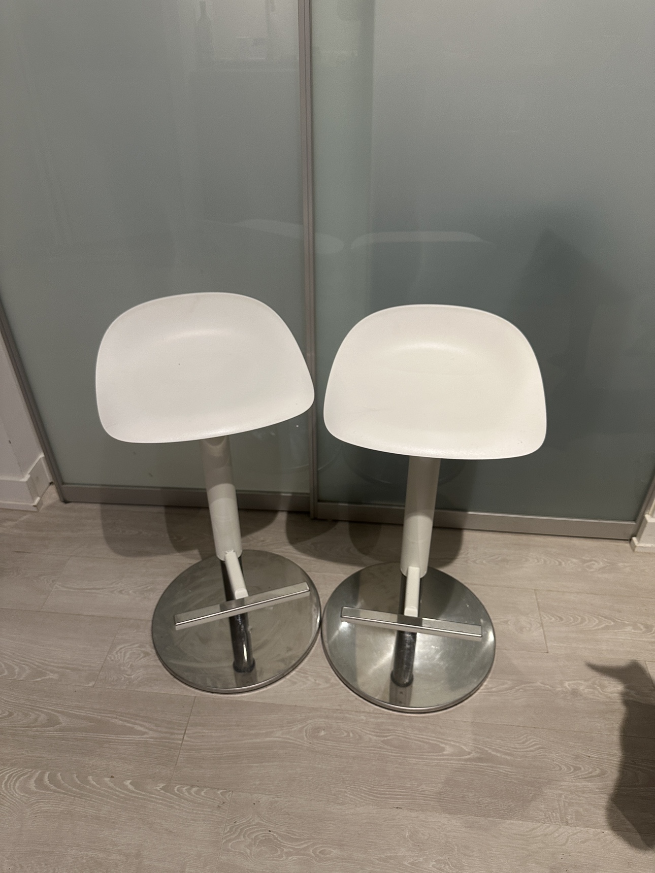NEED IT GONE QUICK!! Bar Stools