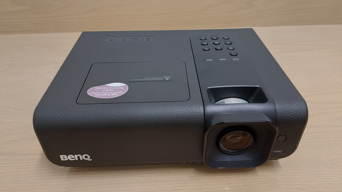 BenQ SP840 Projector