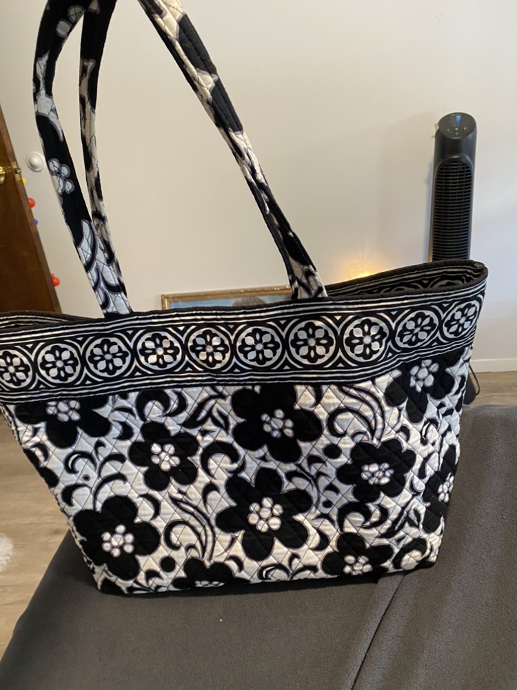 Authentic retired Vera Bradley 16x23x8