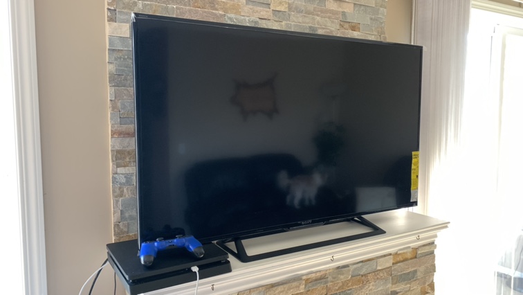 Sony TV - photo 2