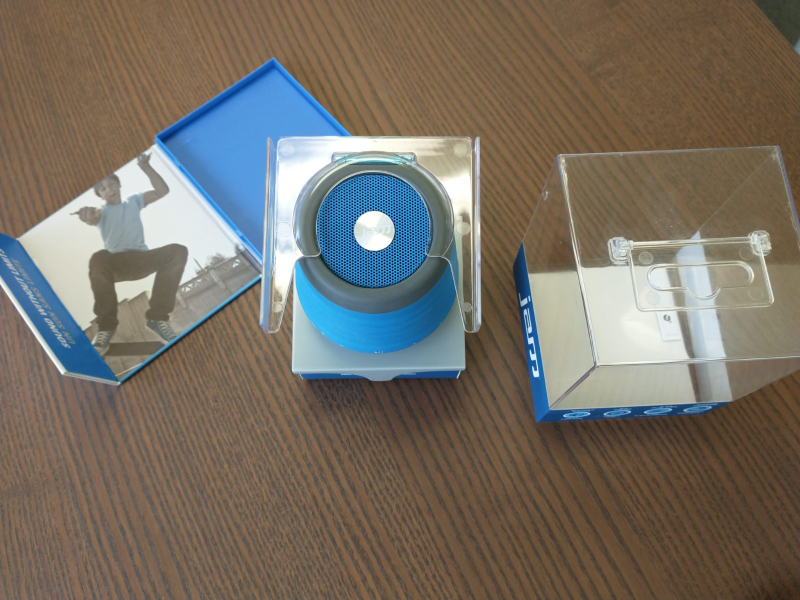 Bluetooth Wireless Speaker, Built-in Speakerphone - photo 5