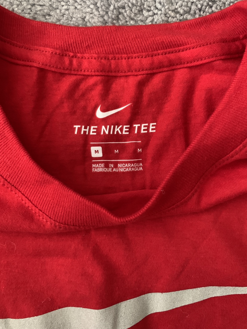 Nike T-Shirt image indicator(3)