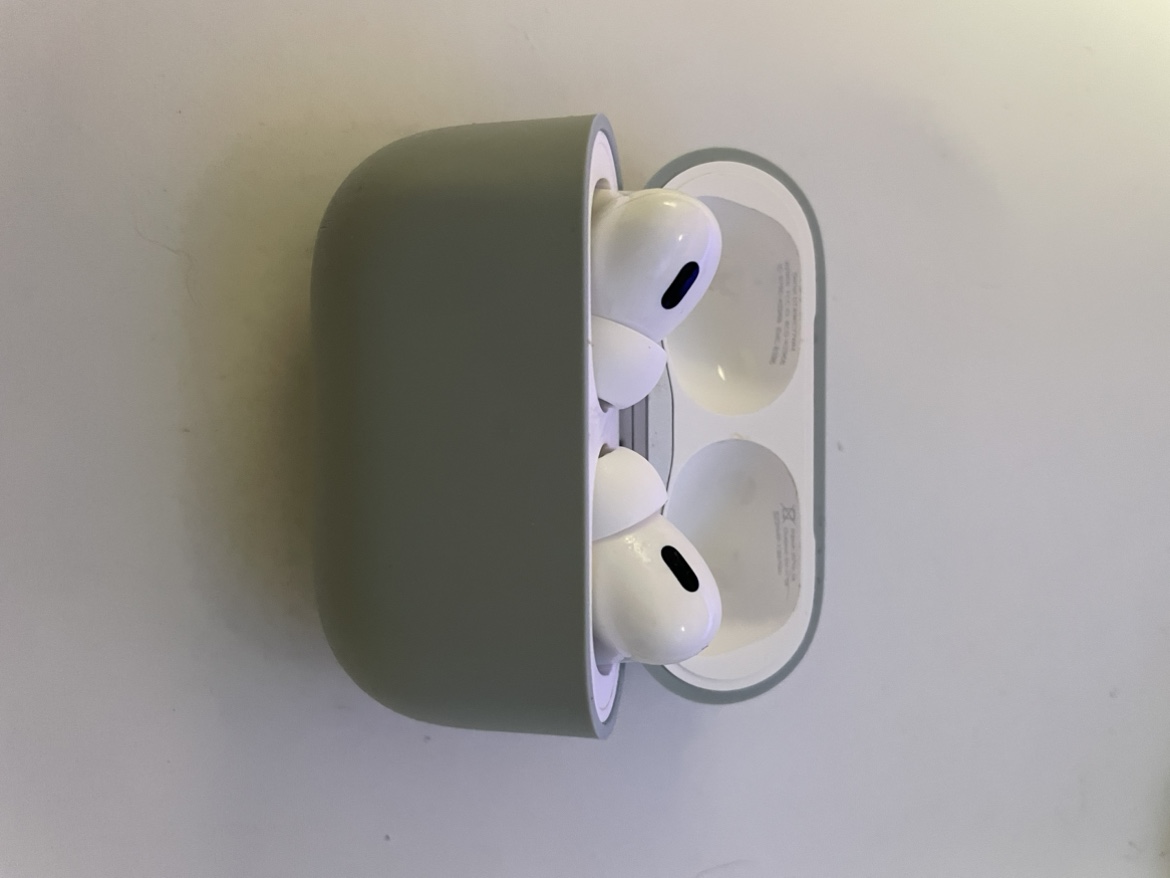 AirPods Pro (Gen2) - photo 2